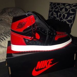 Air Jordan 1 patent  bred